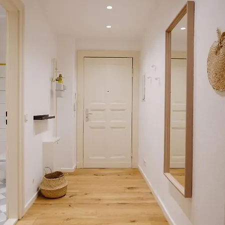 Apartment R7